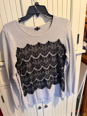 Hannah Light Grey Top  with Black Lace Front